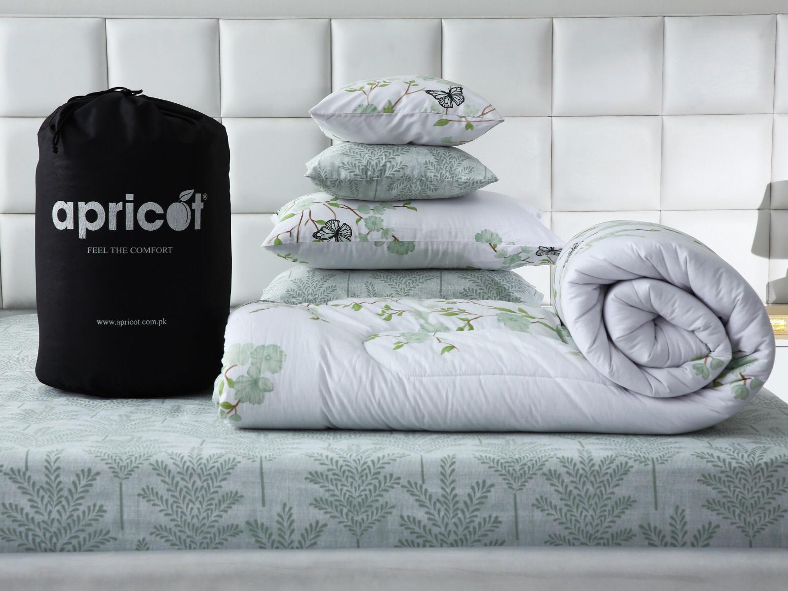 8 PCs Winter Comforter Set-Gladiolus Comforters Apricot