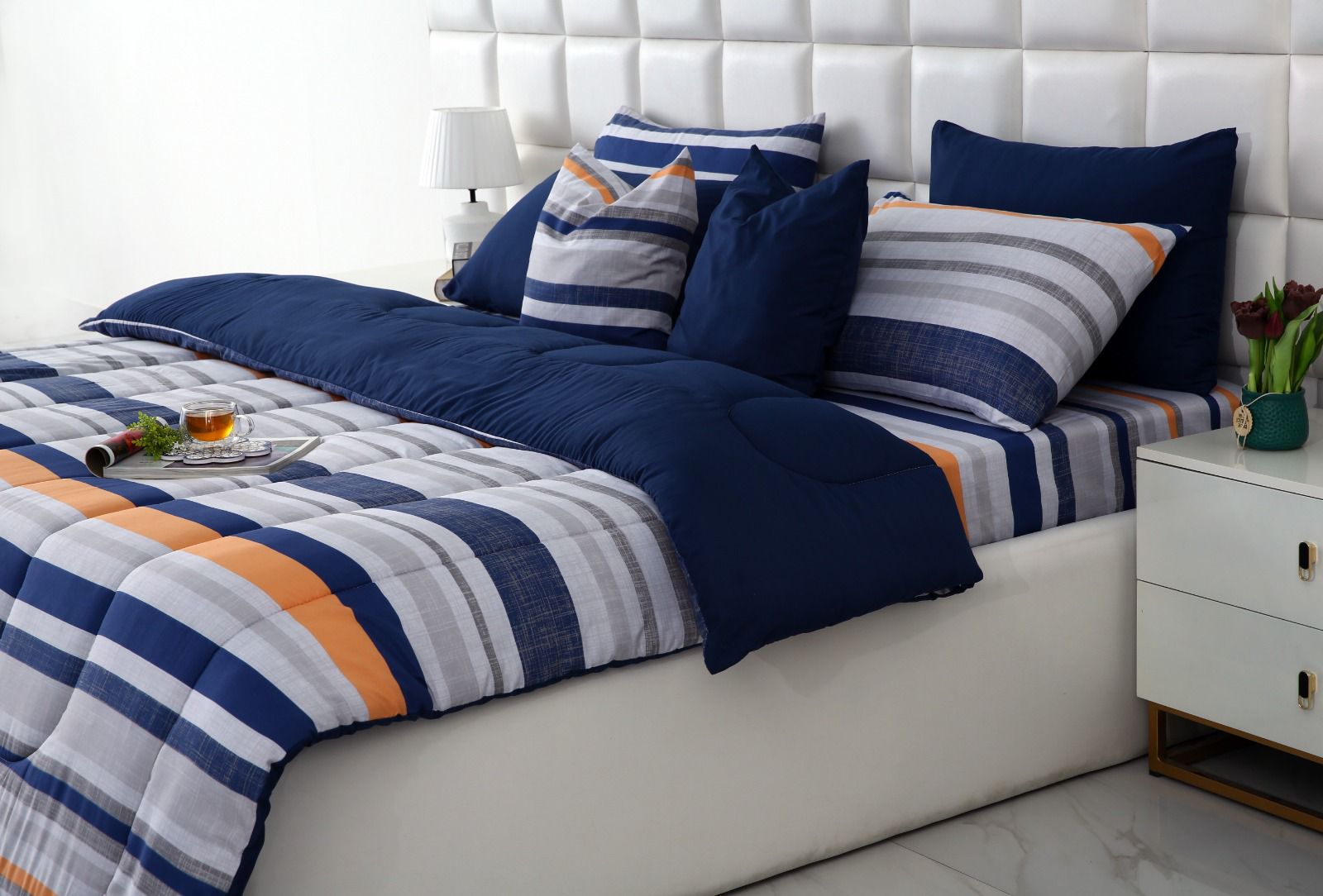 8 PCs Winter Comforter Set-Multi Bands Comforters Apricot