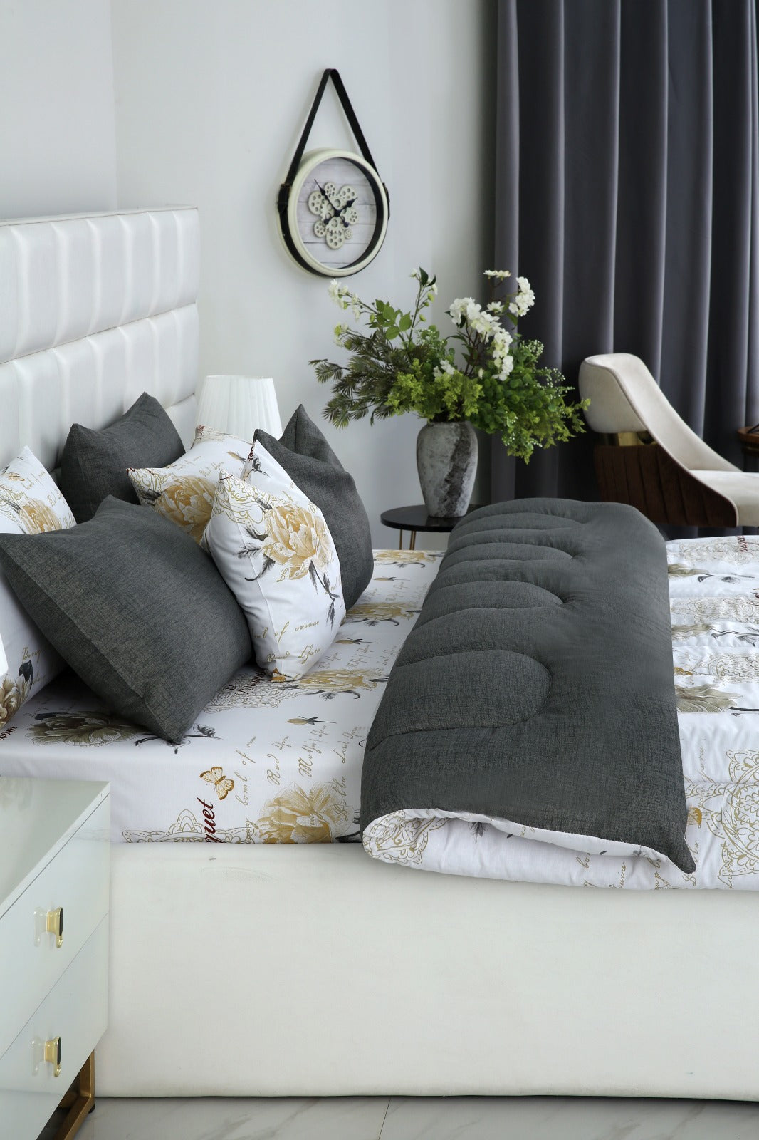 8 PCs Winter Comforter Set-Grey Flowers Comforters Apricot