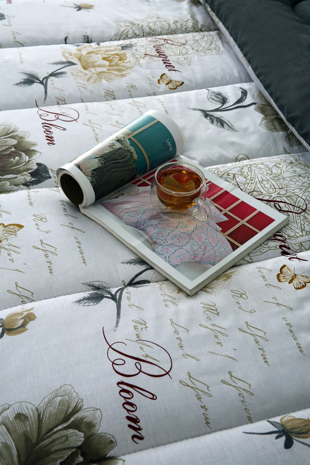 8 PCs Winter Comforter Set-Grey Flowers Comforters Apricot