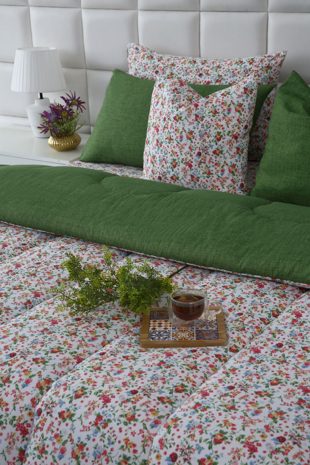 8 PCs Winter Comforter Set-Green Hellebore Comforters Apricot