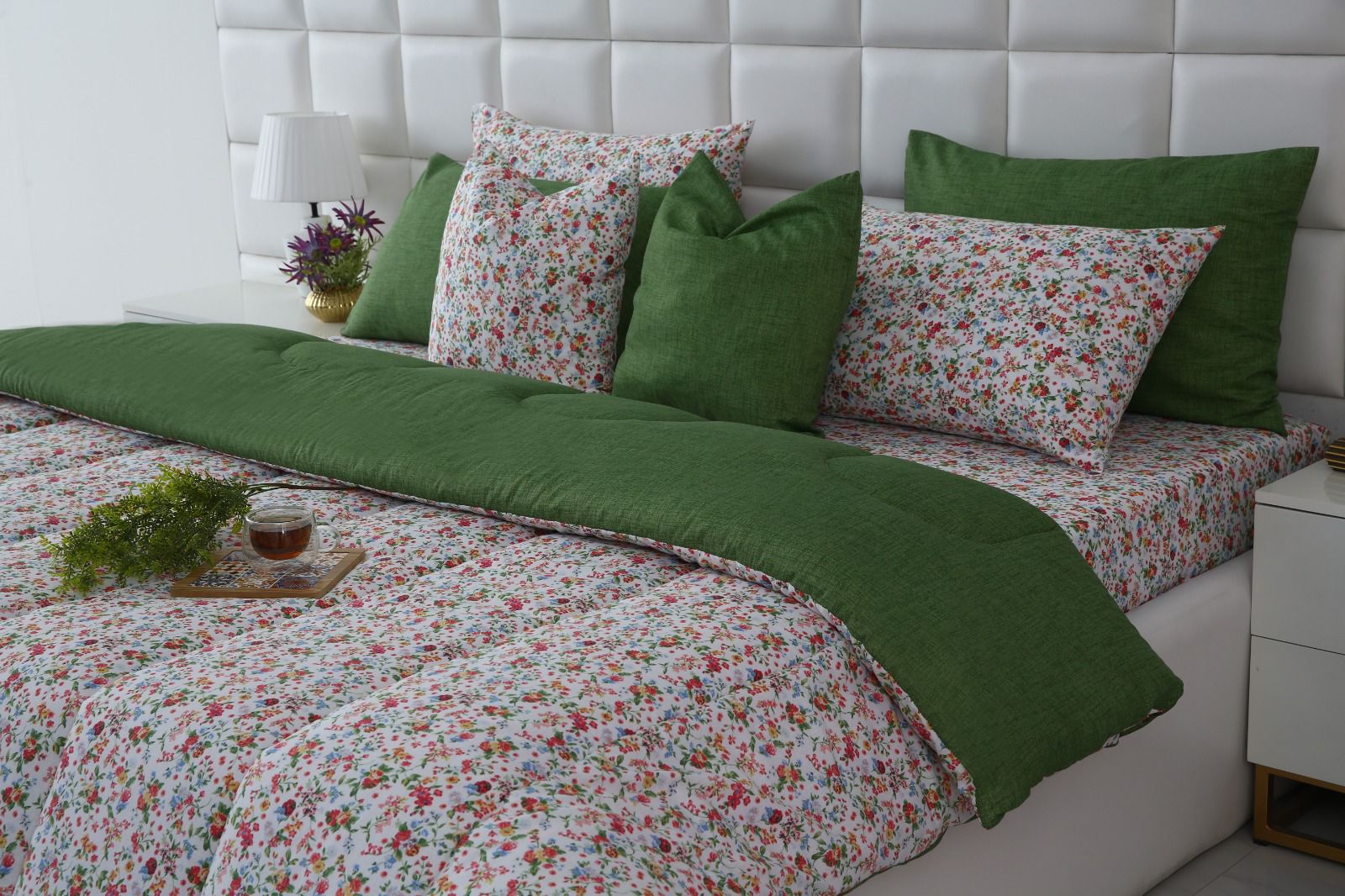 8 PCs Winter Comforter Set-Green Hellebore Comforters Apricot