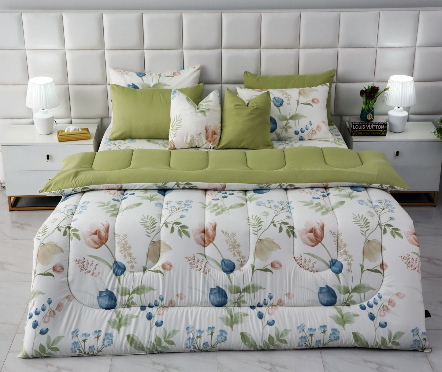 8 PCs Winter Comforter Set-Floral Crew Comforters Apricot