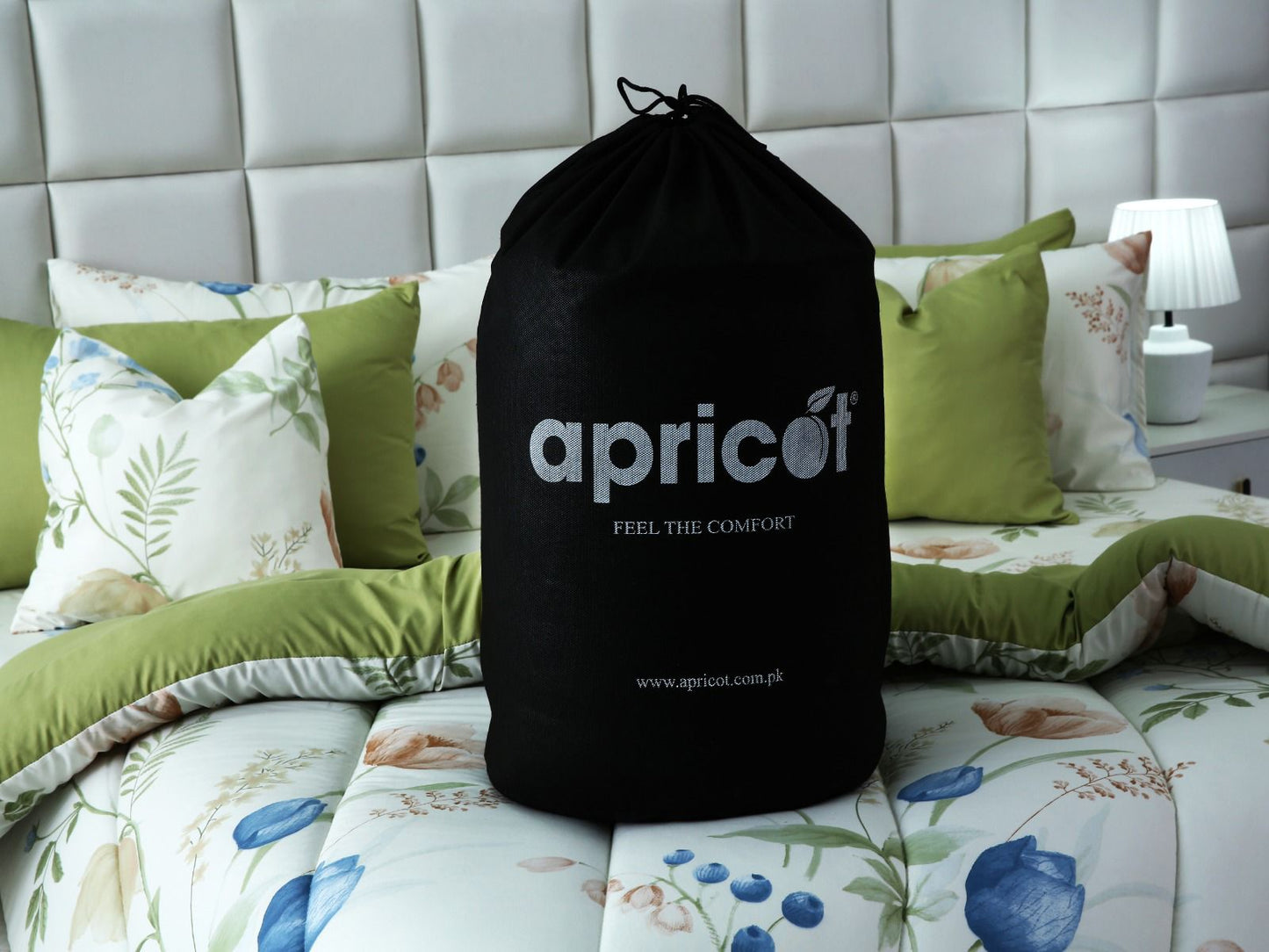 8 PCs Winter Comforter Set-Floral Crew Comforters Apricot