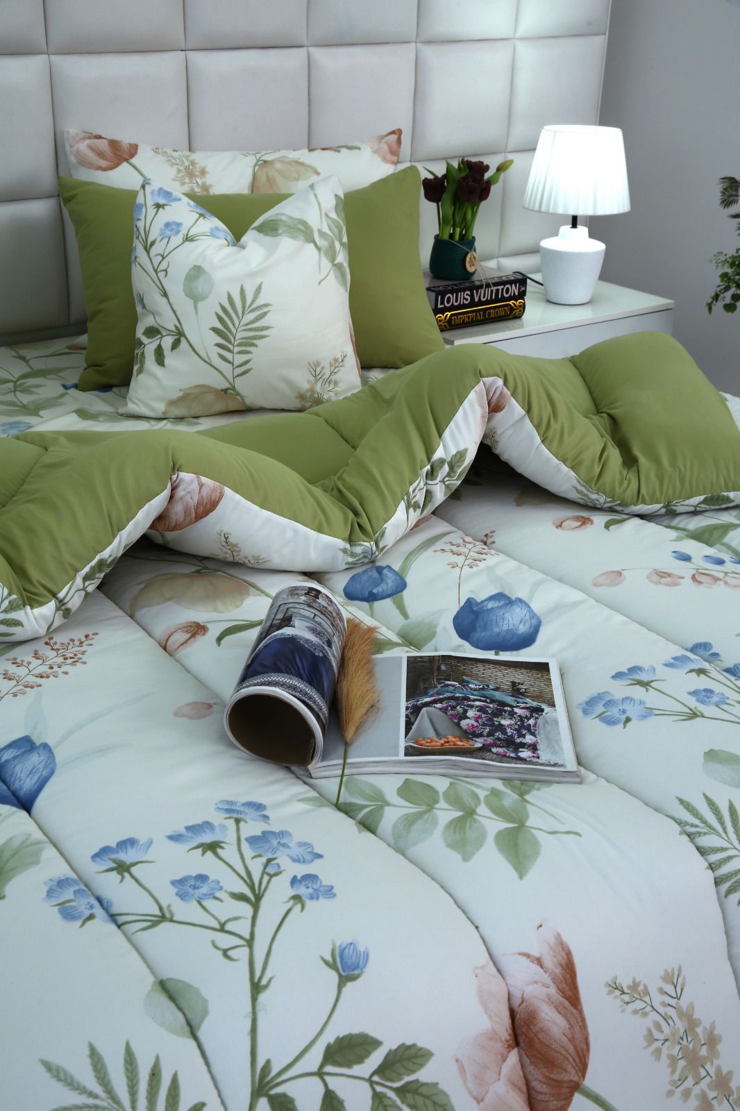 8 PCs Winter Comforter Set-Floral Crew Comforters Apricot