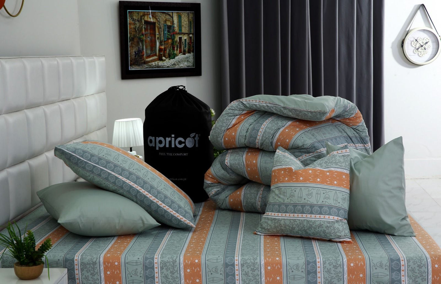 8 PCs Winter Comforter Set-Beach Folk Comforters Apricot