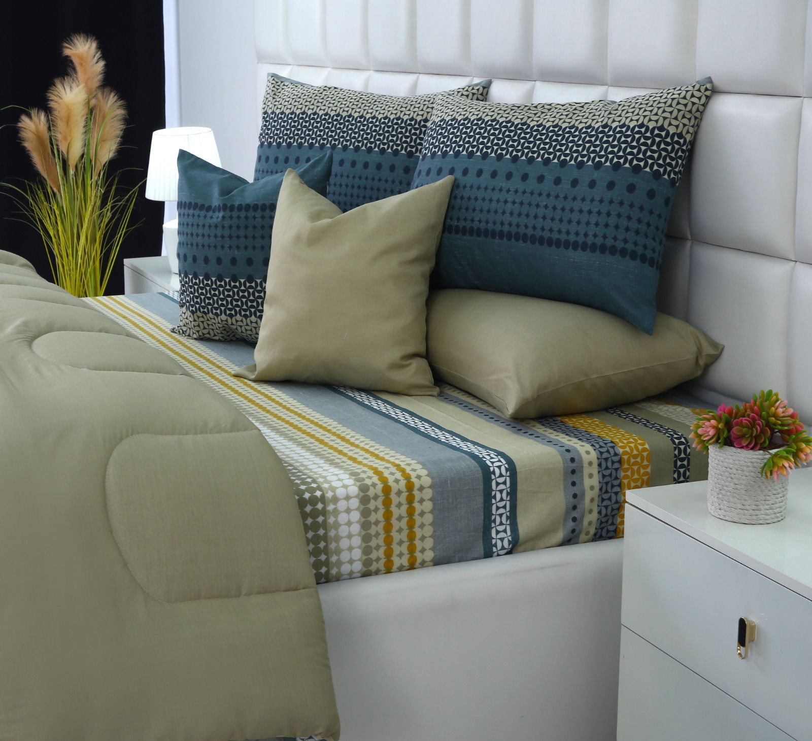 8 PCs Winter Comforter Set-Bohemian Comforters Apricot