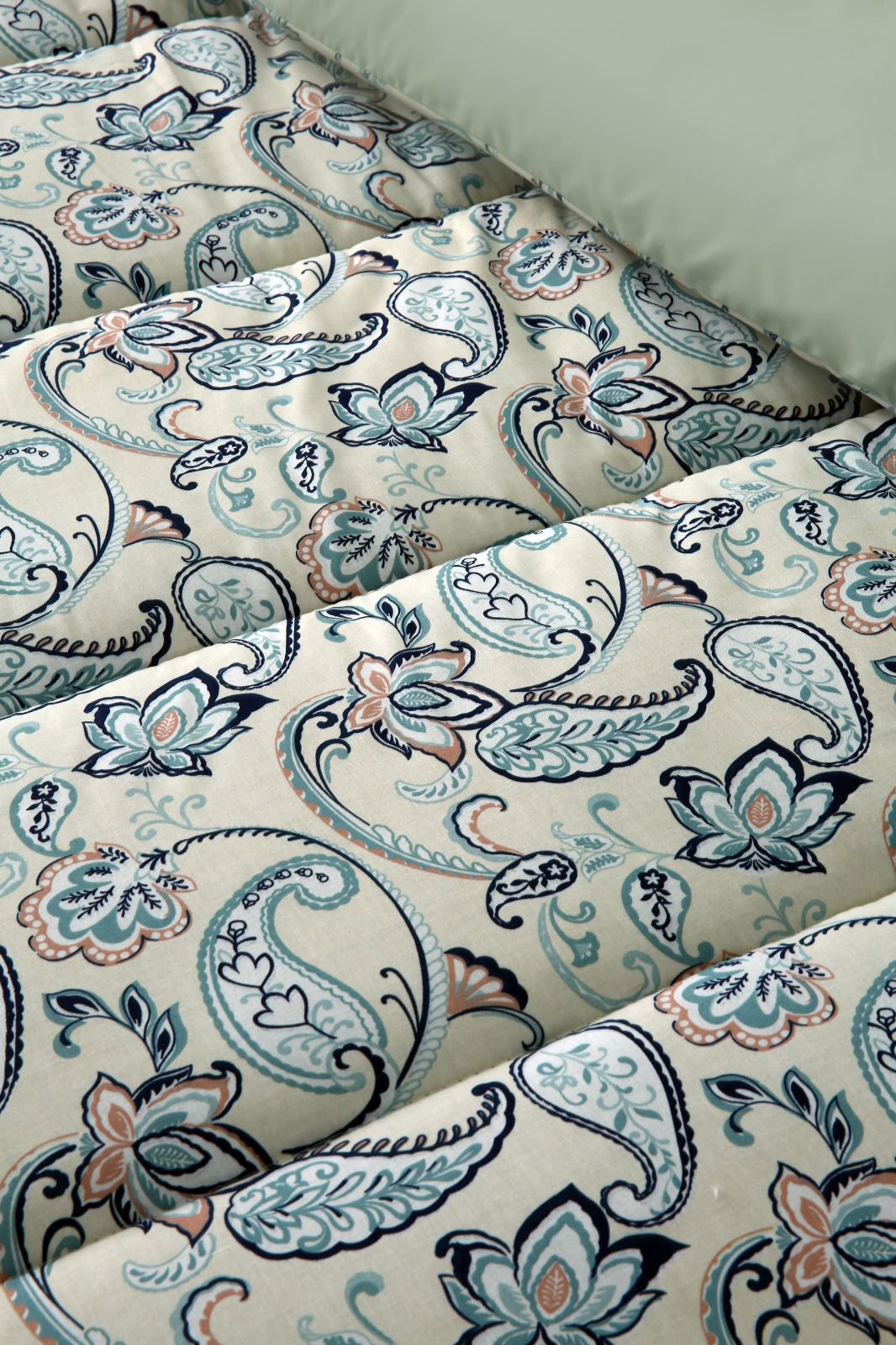 8 PCs Winter Comforter Set-Blue Paisley Comforters Apricot