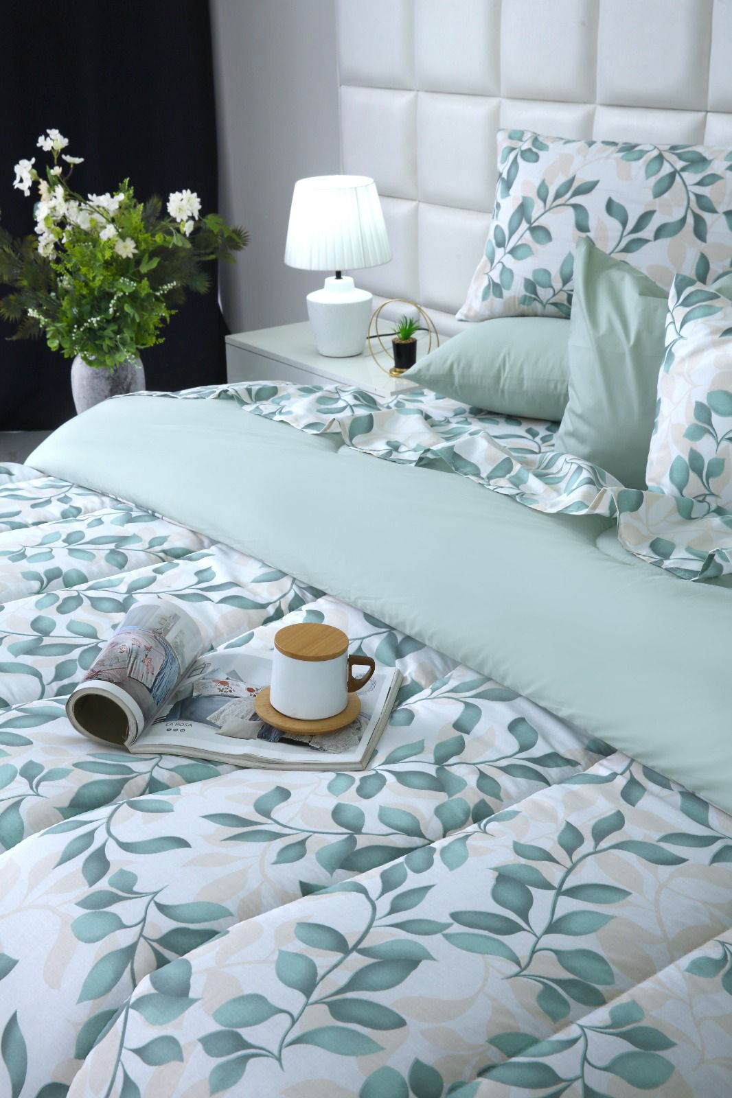 8 PCs Winter Comforter Set-Florisia