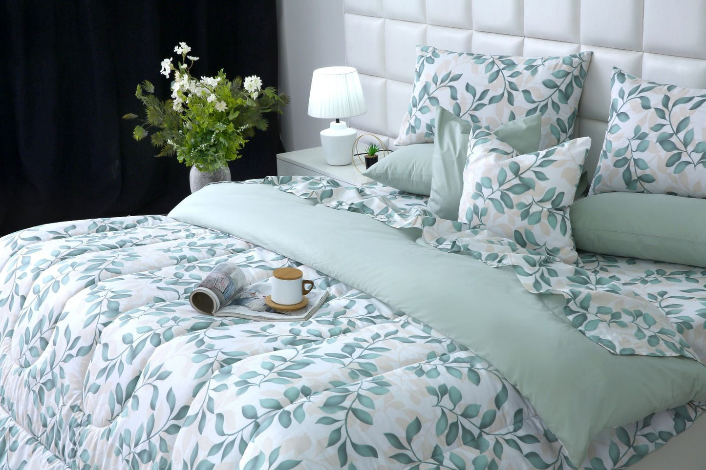 8 PCs Winter Comforter Set-Florisia