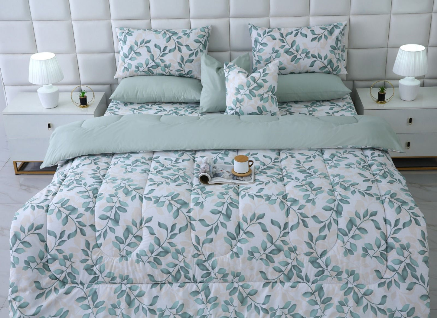 8 PCs Winter Comforter Set-Florisia