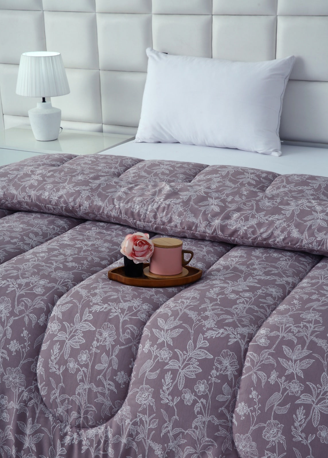 1 PC Double Winter Comforter-White Peonies Comforters Apricot