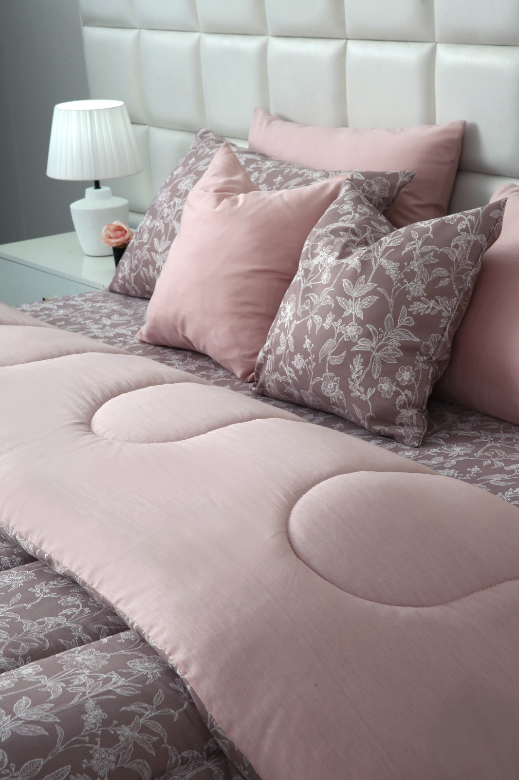 8 PCs Winter Comforter Set-White Peonies Comforters Apricot