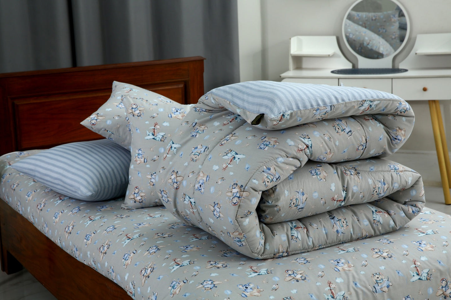 5 PCs Single Comforter Set-Zoo Party Comforters Apricot