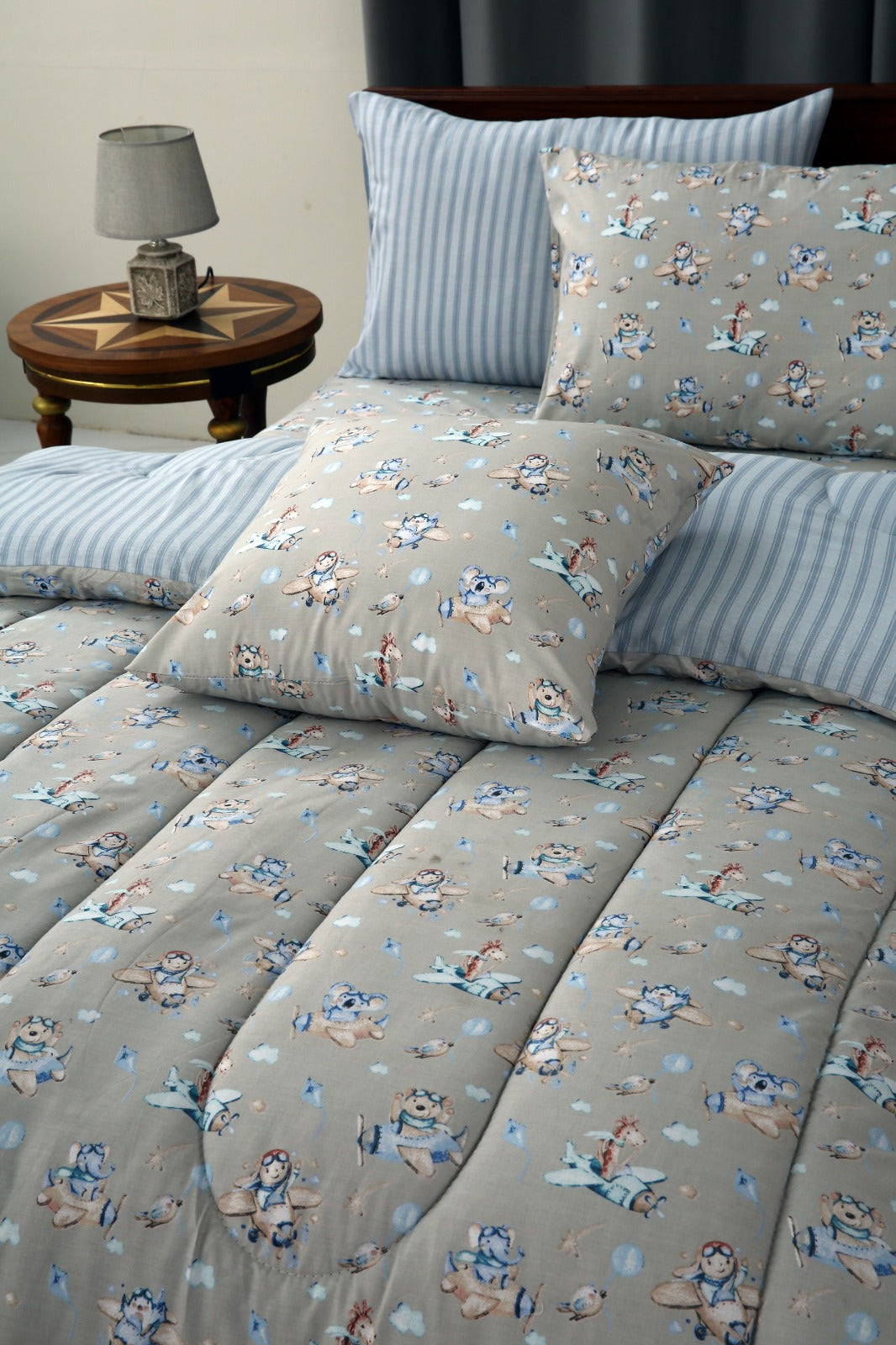 5 PCs Single Comforter Set-Zoo Party Comforters Apricot