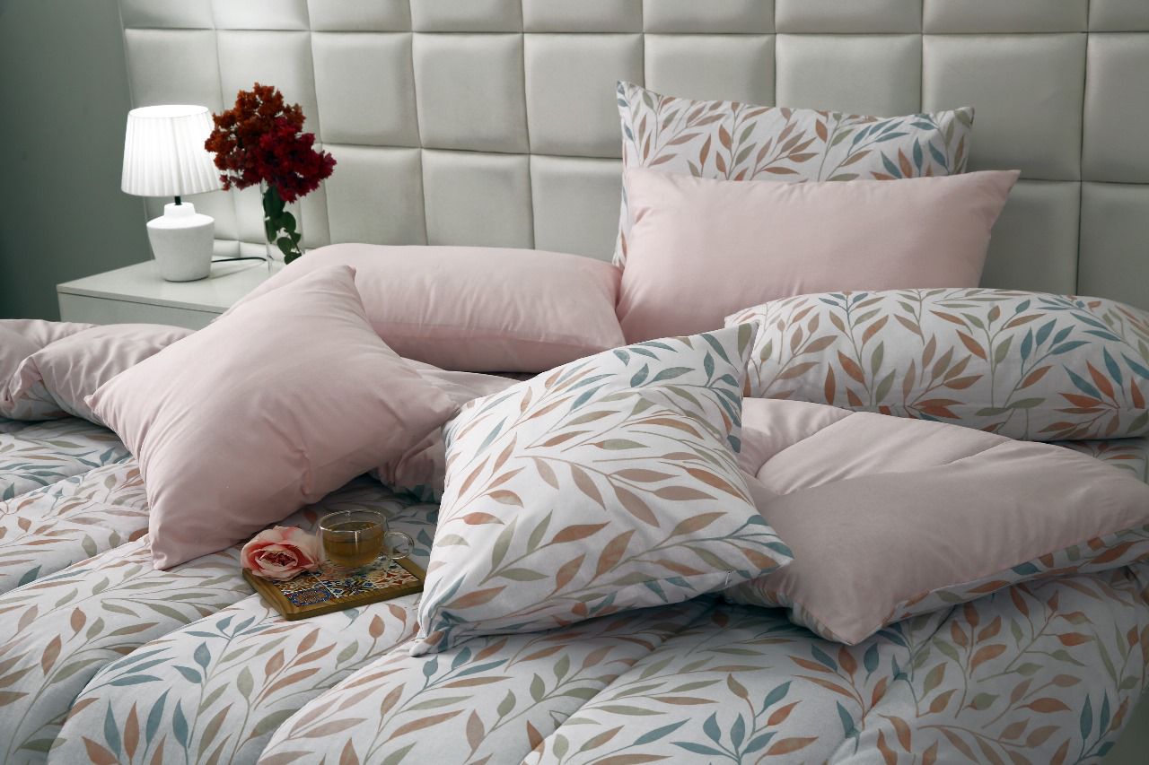 8 PCs Winter Comforter Set-Pastel Pink