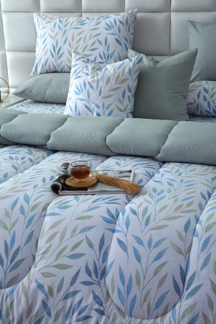 8 PCs Winter Comforter Set-Blue Leaves Comforters Apricot