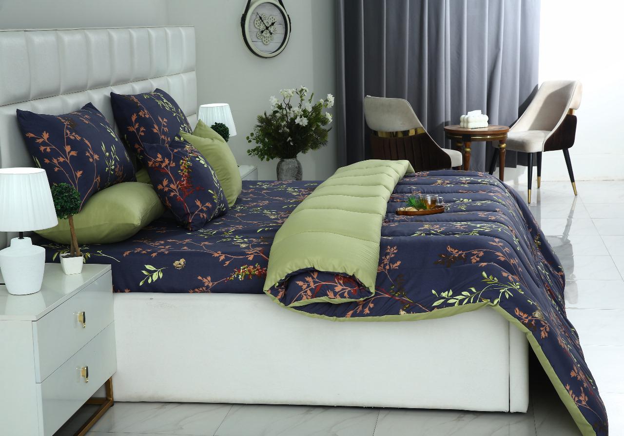 8 PCs Winter Comforter Set-Retro Leaf Comforters Apricot