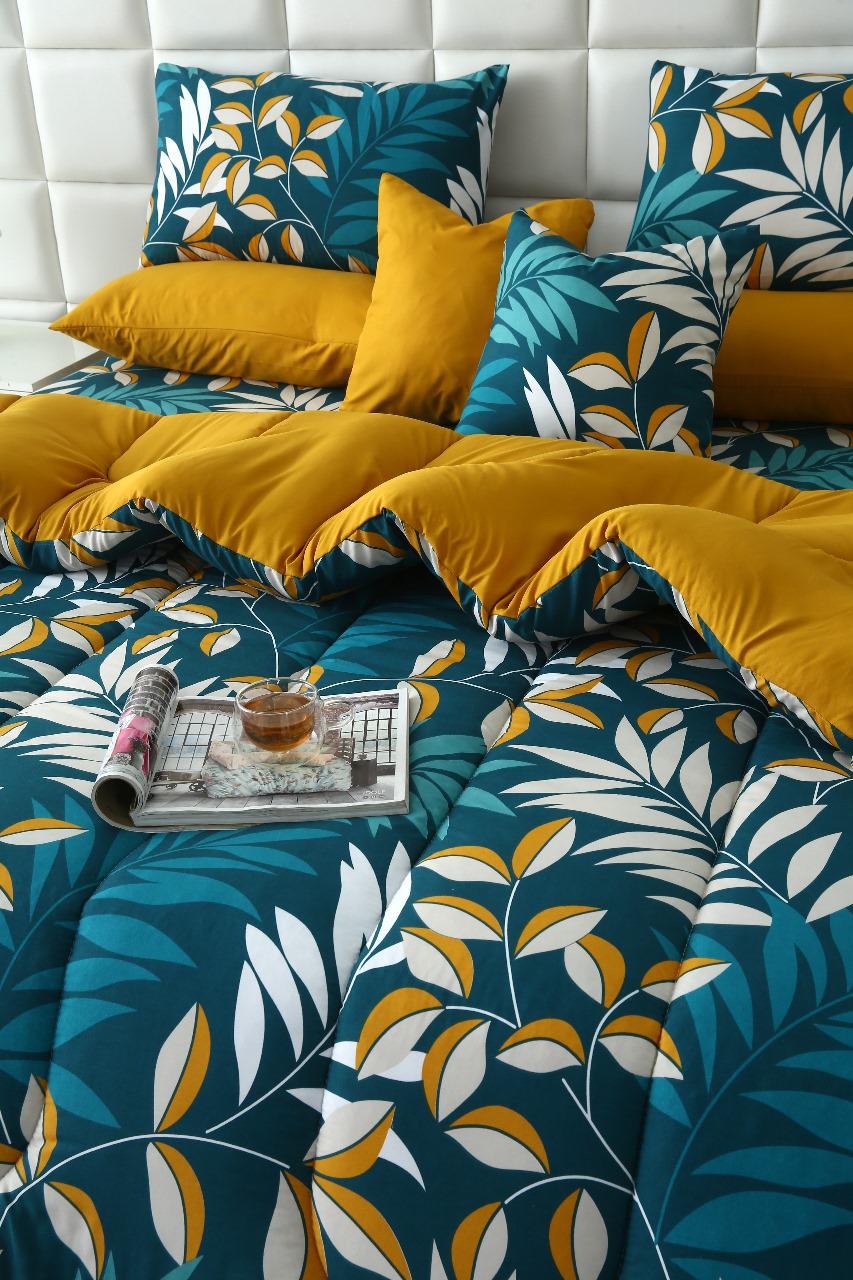 8 PCs Winter Comforter Set-Tropicals Comforters Apricot