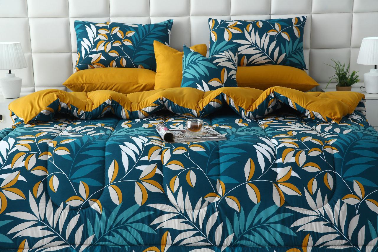 8 PCs Winter Comforter Set-Tropicals Comforters Apricot