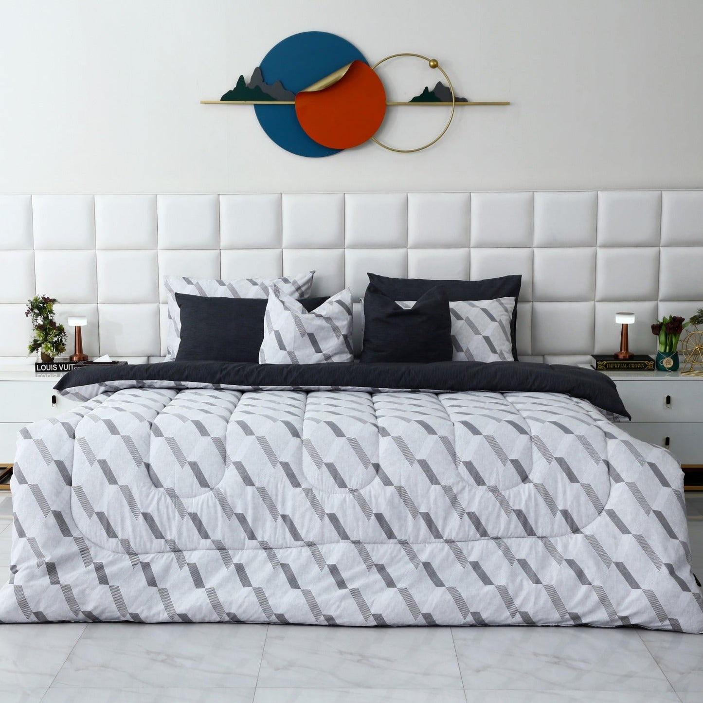 8 PCs Winter Comforter Set-Sliver Triangles Comforters Apricot