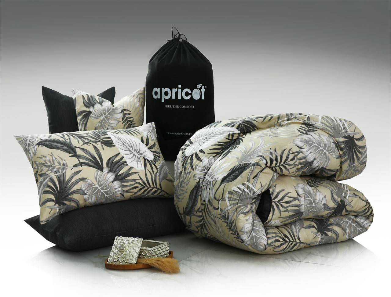 8 PCs Winter Razai Set-Hawaii(With Grey Reverse) Comforters Apricot