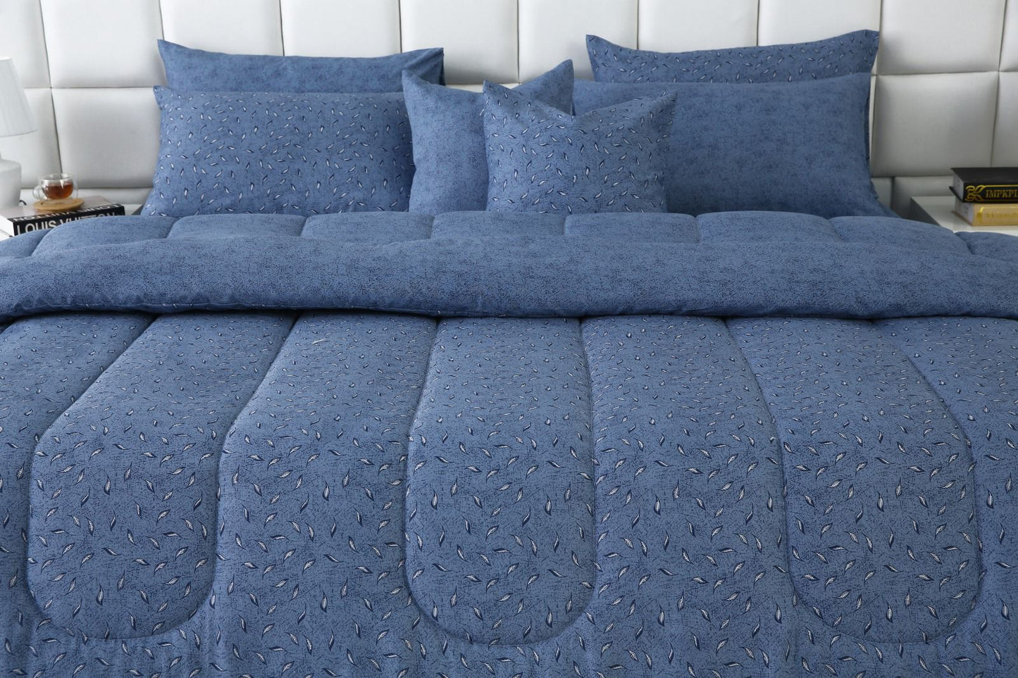 8 PCs Winter Comforter Set-Raincloud Blue Feathers Comforters Apricot