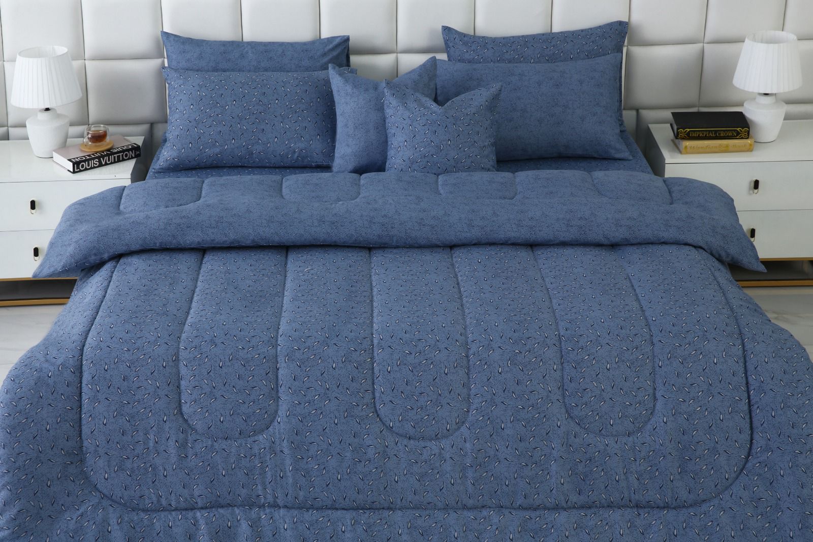 8 PCs Winter Comforter Set-Raincloud Blue Feathers Comforters Apricot