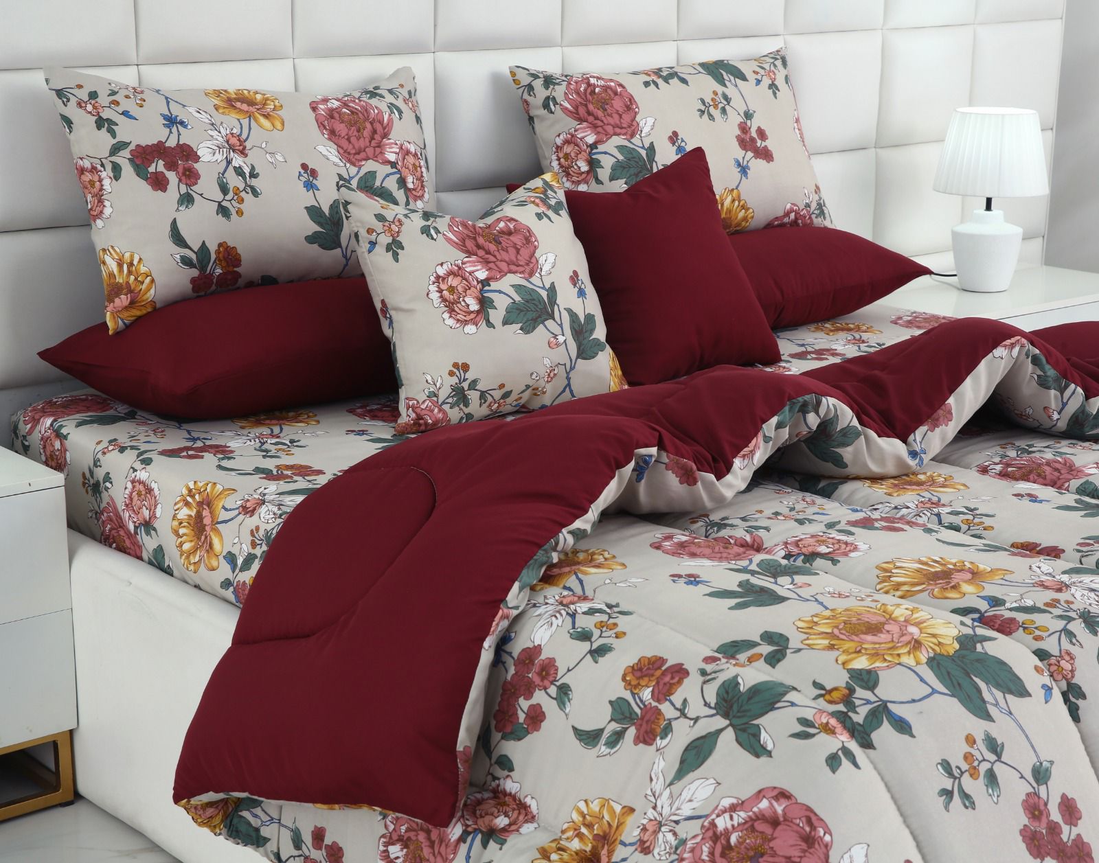 8 PCs Winter Razai Set-Vintage Garden Comforters Apricot