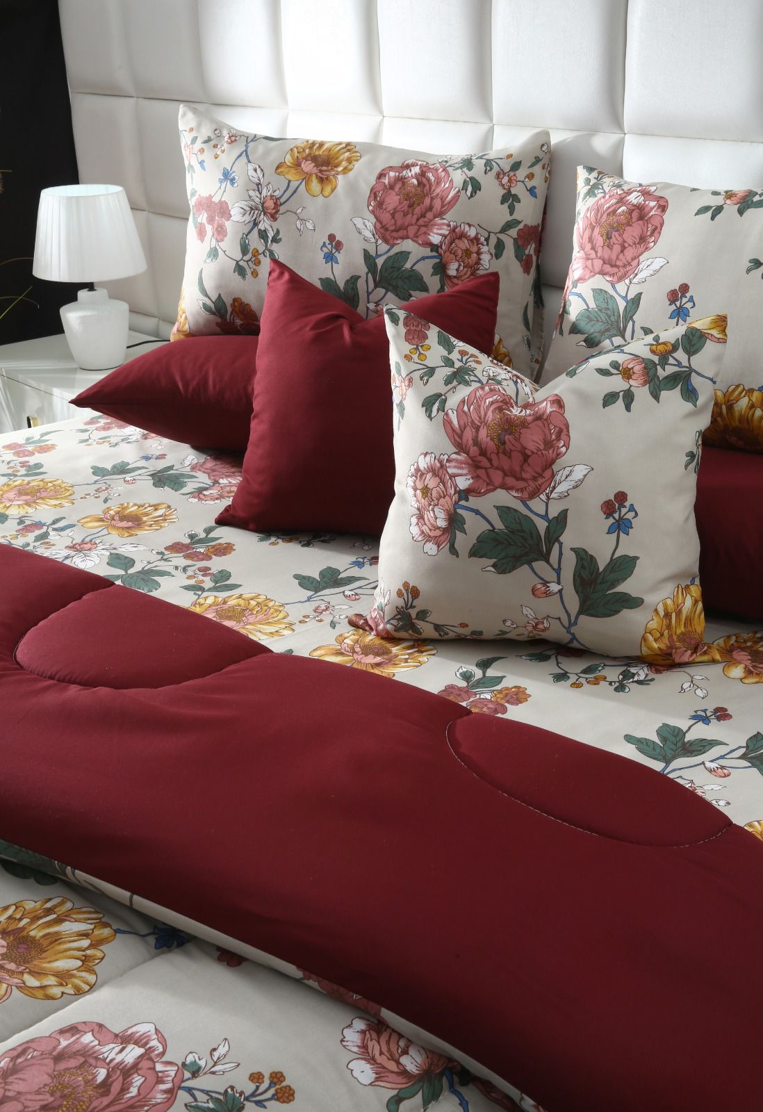 8 PCs Winter Razai Set-Vintage Garden Comforters Apricot