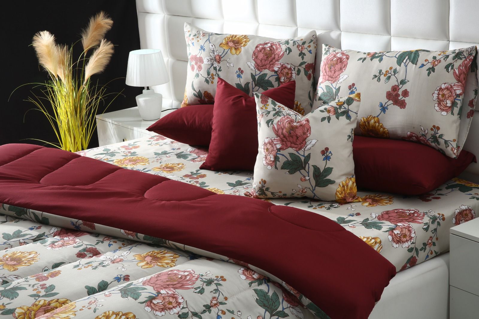 8 PCs Winter Razai Set-Vintage Garden Comforters Apricot