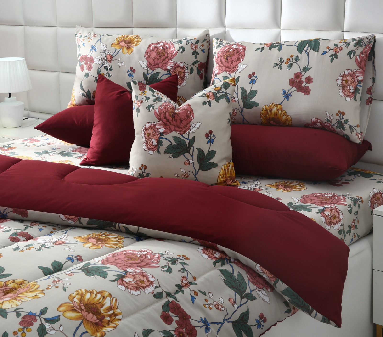 8 PCs Winter Razai Set-Vintage Garden Comforters Apricot