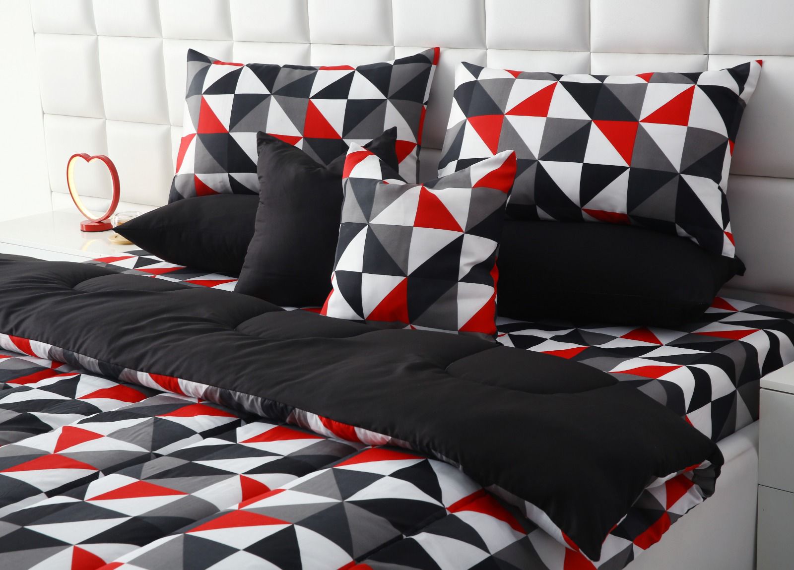 8 PCs Winter Razai Set-Abstract Geometric(With Black Reverse) Comforters Apricot