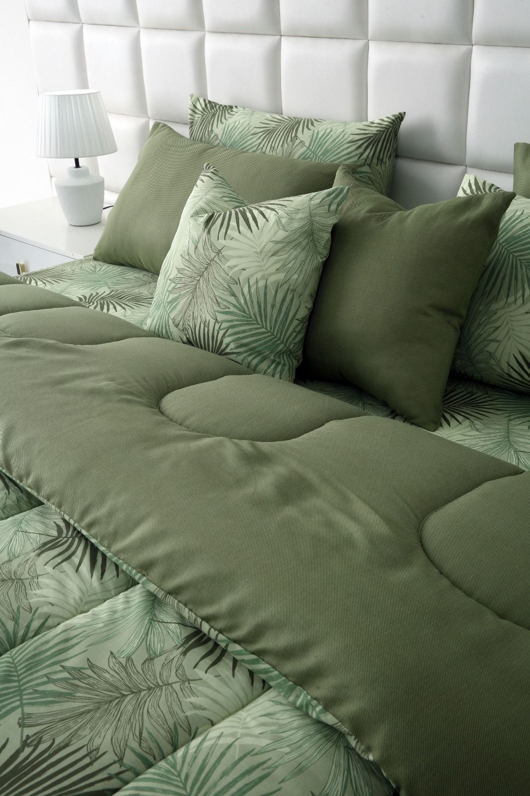 8 PCs Winter Razai Set-Palmy Jungle Comforters Apricot