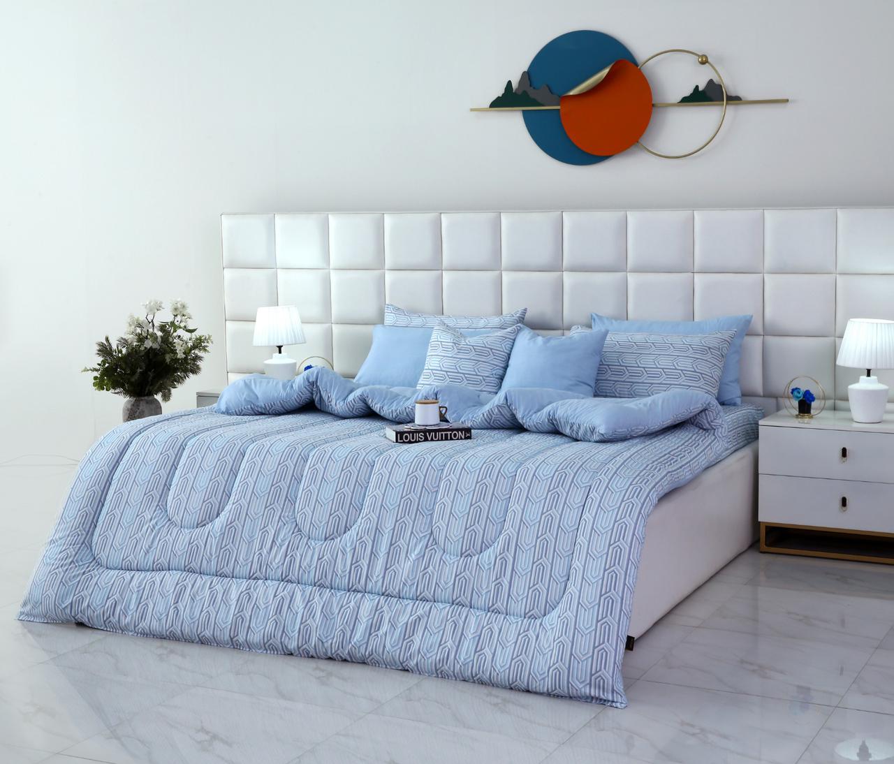 8 PCs Winter Razai Set-Blue Shapes Comforters Apricot