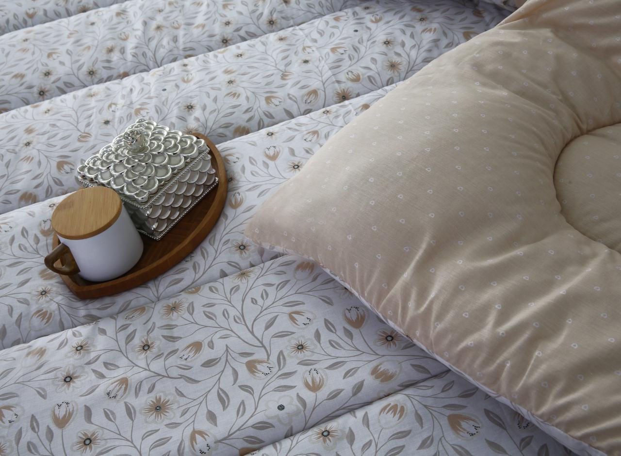 8 PCs Winter Razai Set-Corsage Flower Comforters Apricot