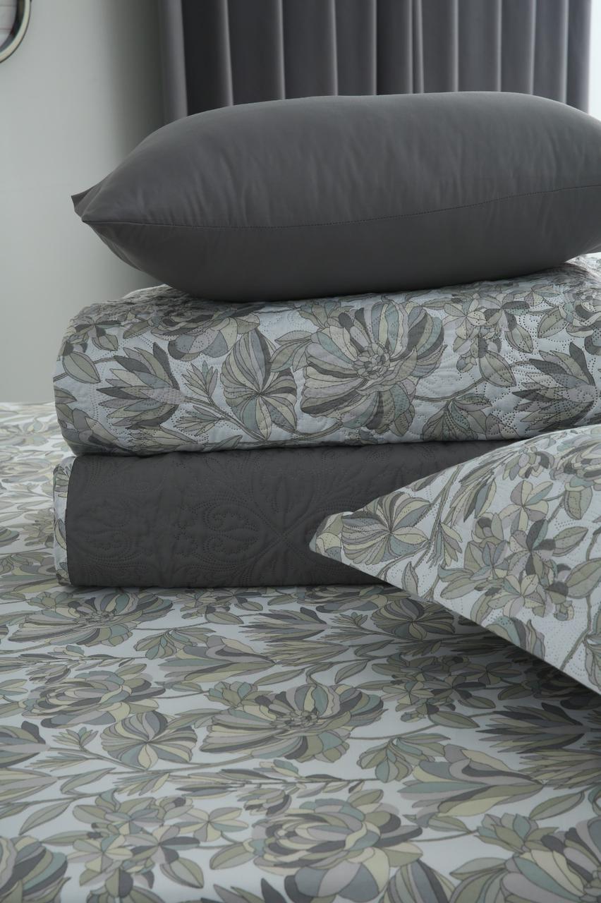 6 PCs Bed Spread Set- Buds Floral Bed Spread Apricot