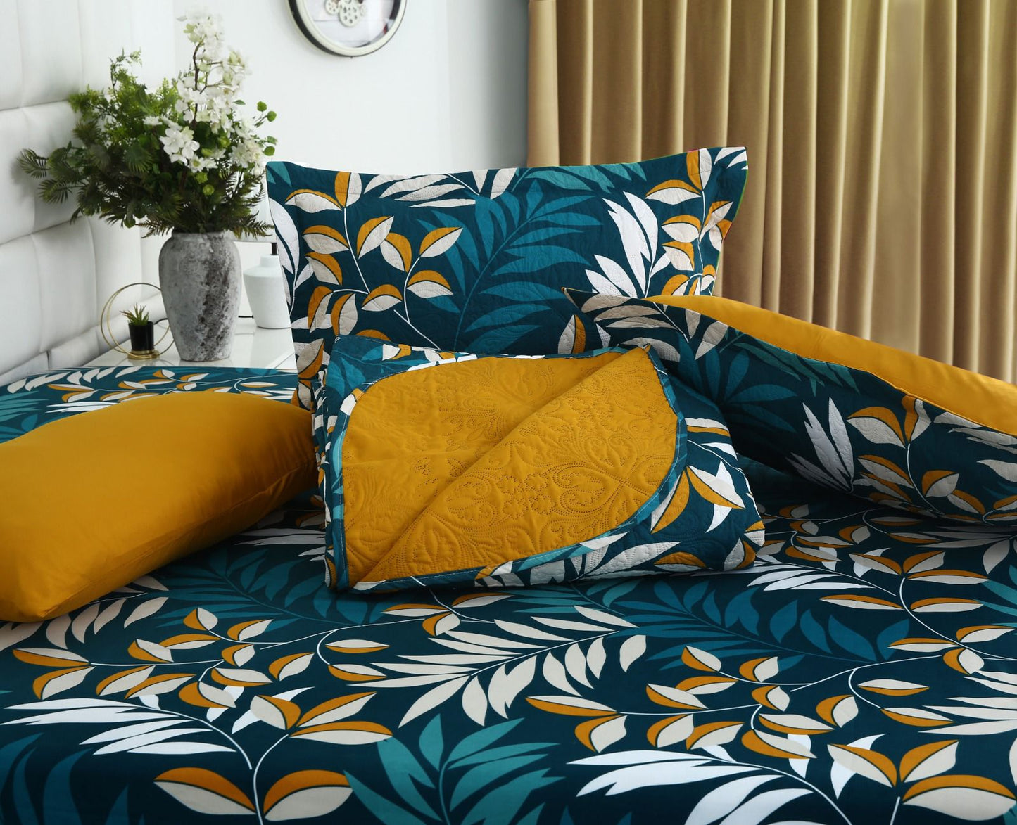 6 PCs Bed Spread Set- Tropicals Bed Spread Apricot