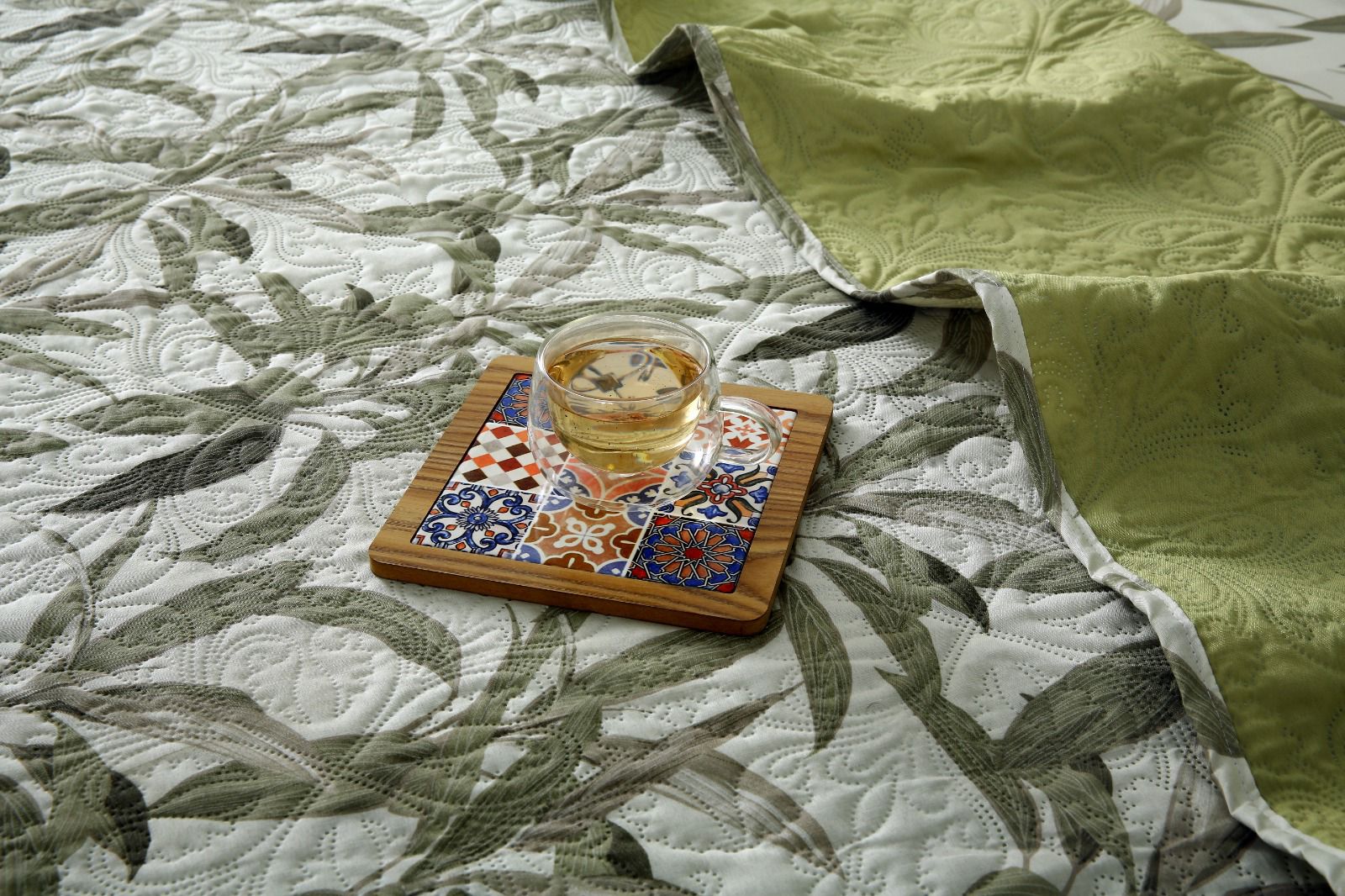 6 PCs Bed Spread Set- Pine Bed Spread Apricot