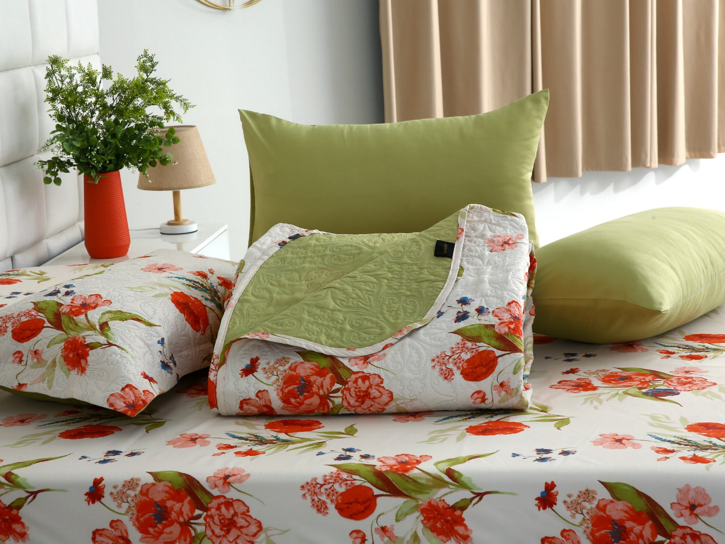6 PCs Bed Spread Set- Cosmic Bloom Bed Spread Apricot