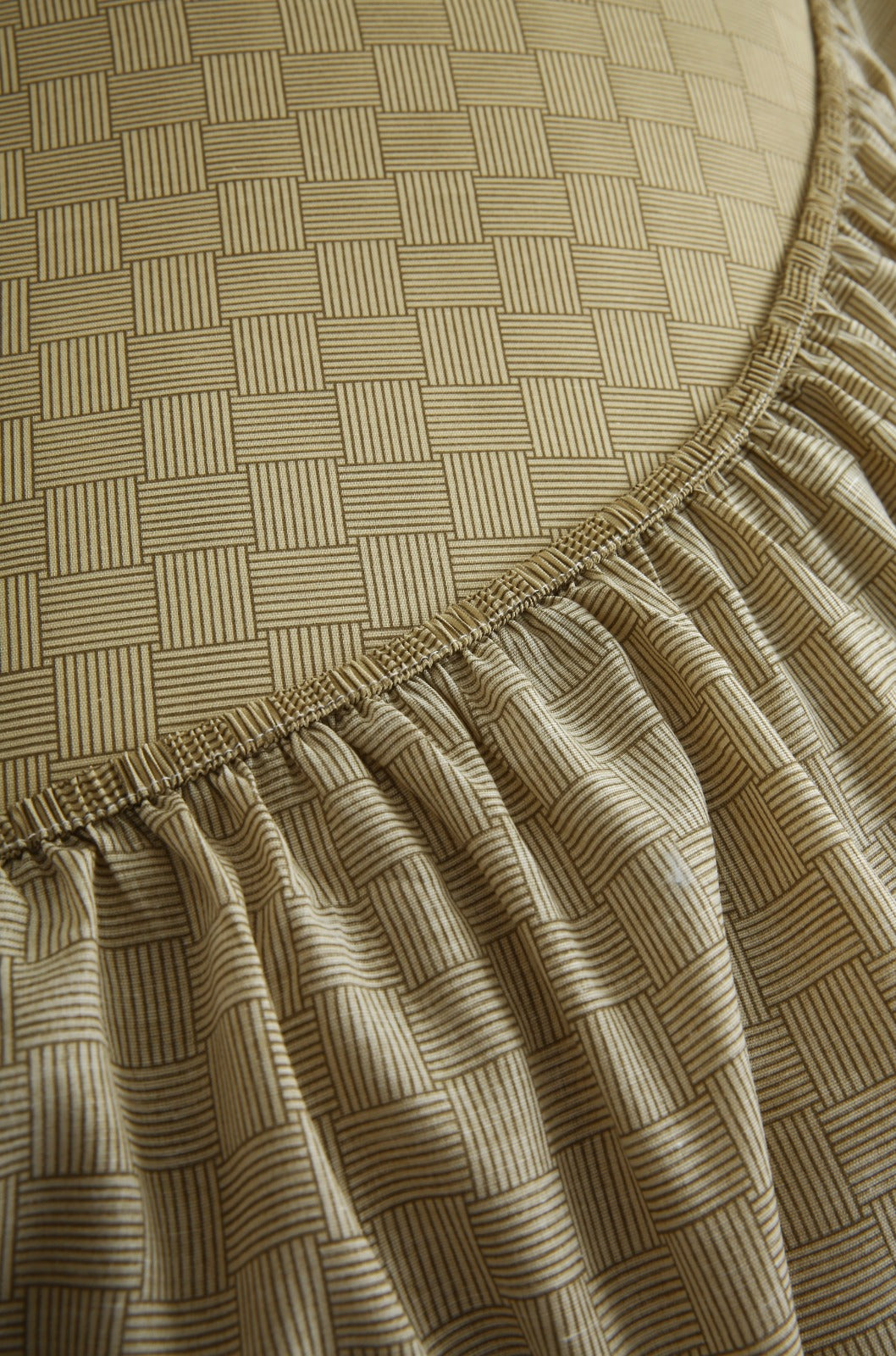Fitted Bed Sheet- FT007 Fitted Sheets Apricot