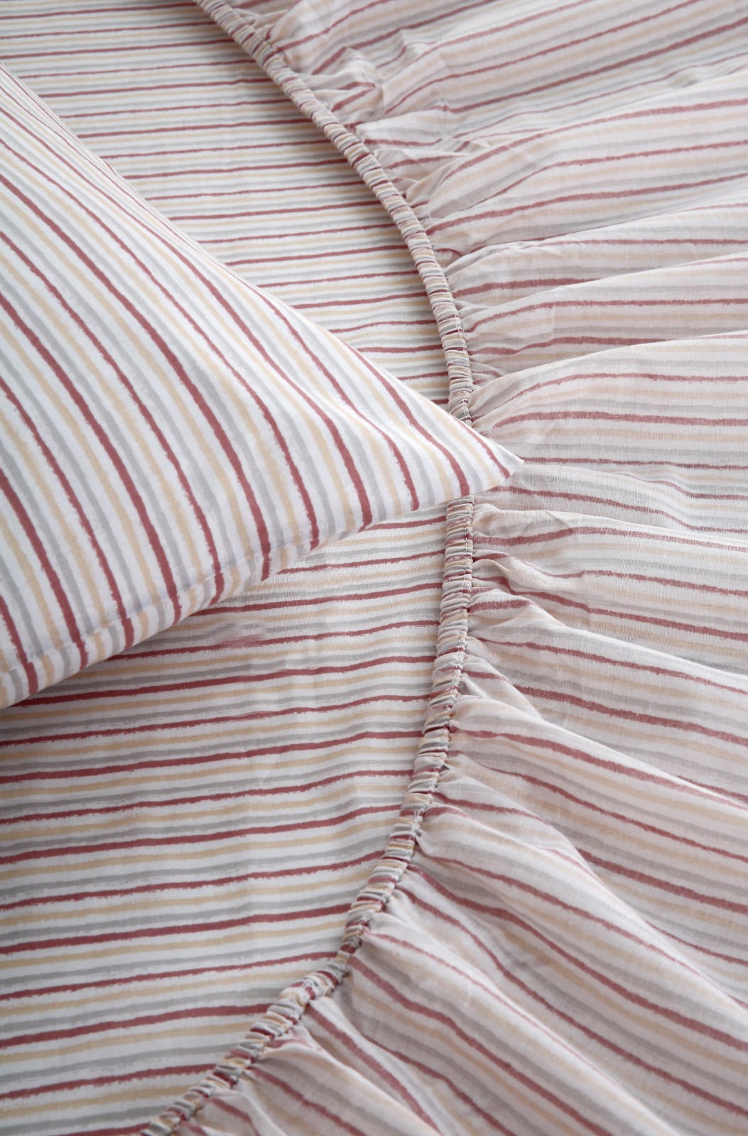 Fitted Bed Sheet- PFT0270 Fitted Sheets Apricot