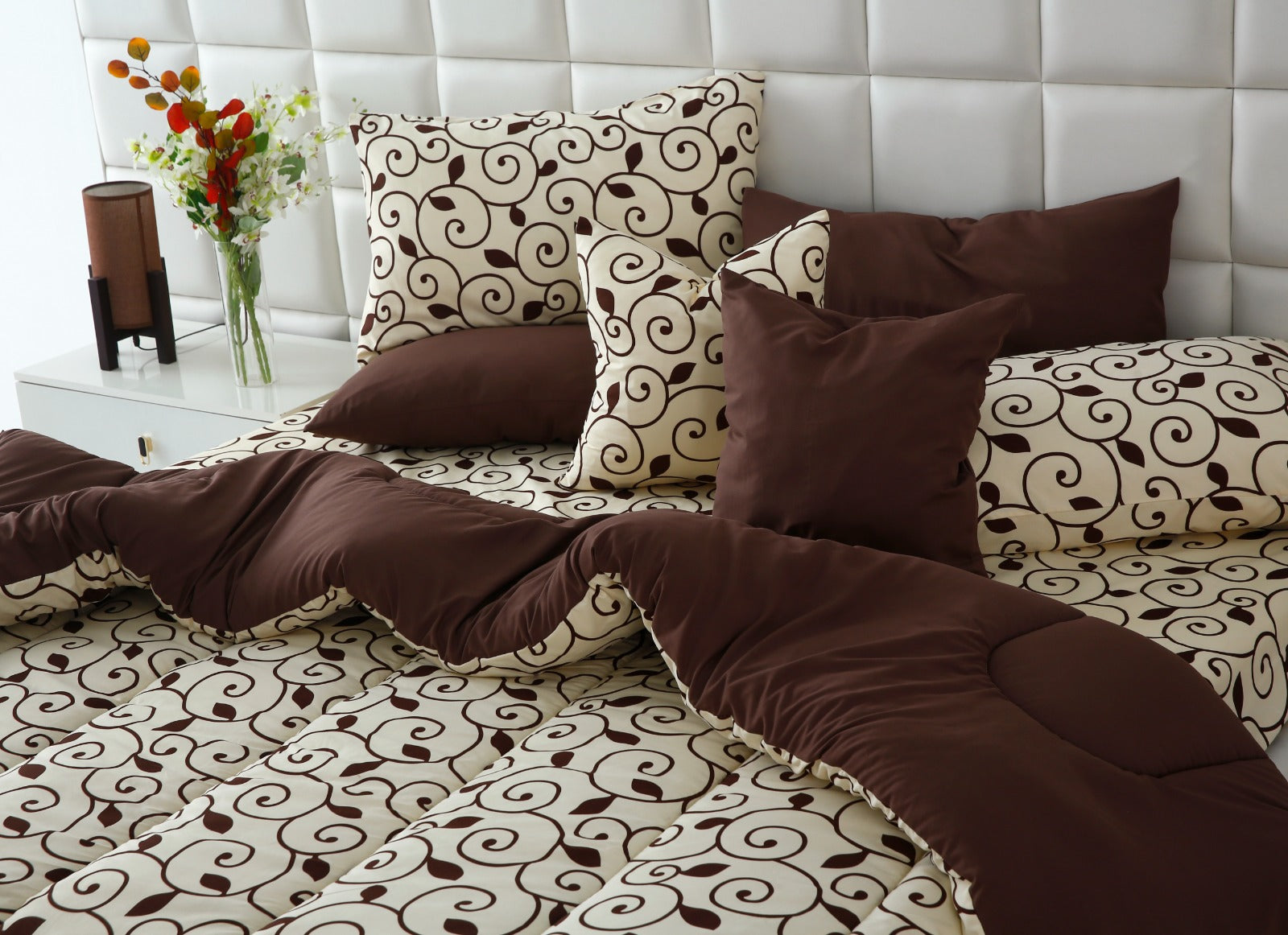 8 PCs Winter Razai Set- Moca Motif Comforters Apricot