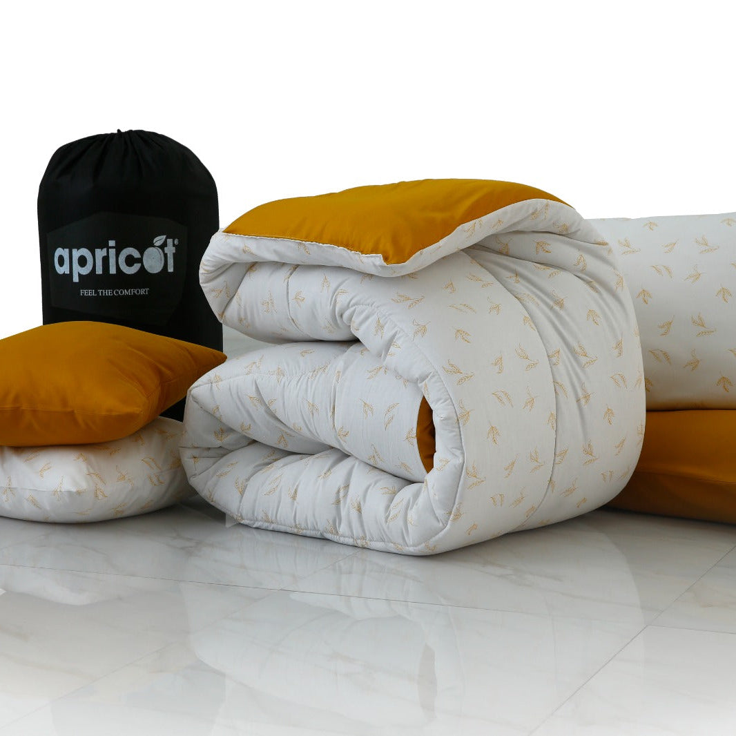 8 PCs Premium Winter Razai Set- Golden Meadow
