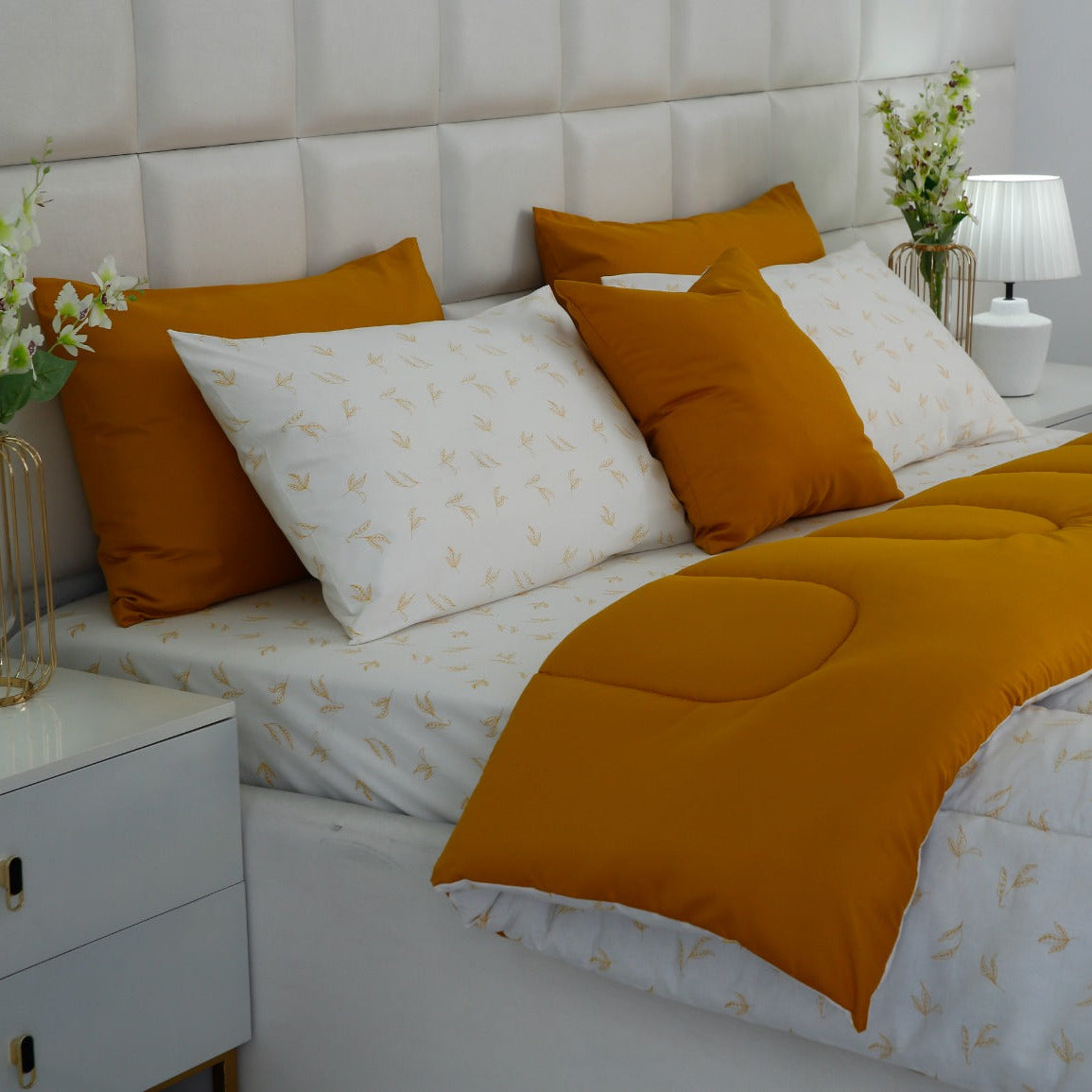 8 PCs Premium Winter Razai Set- Golden Meadow