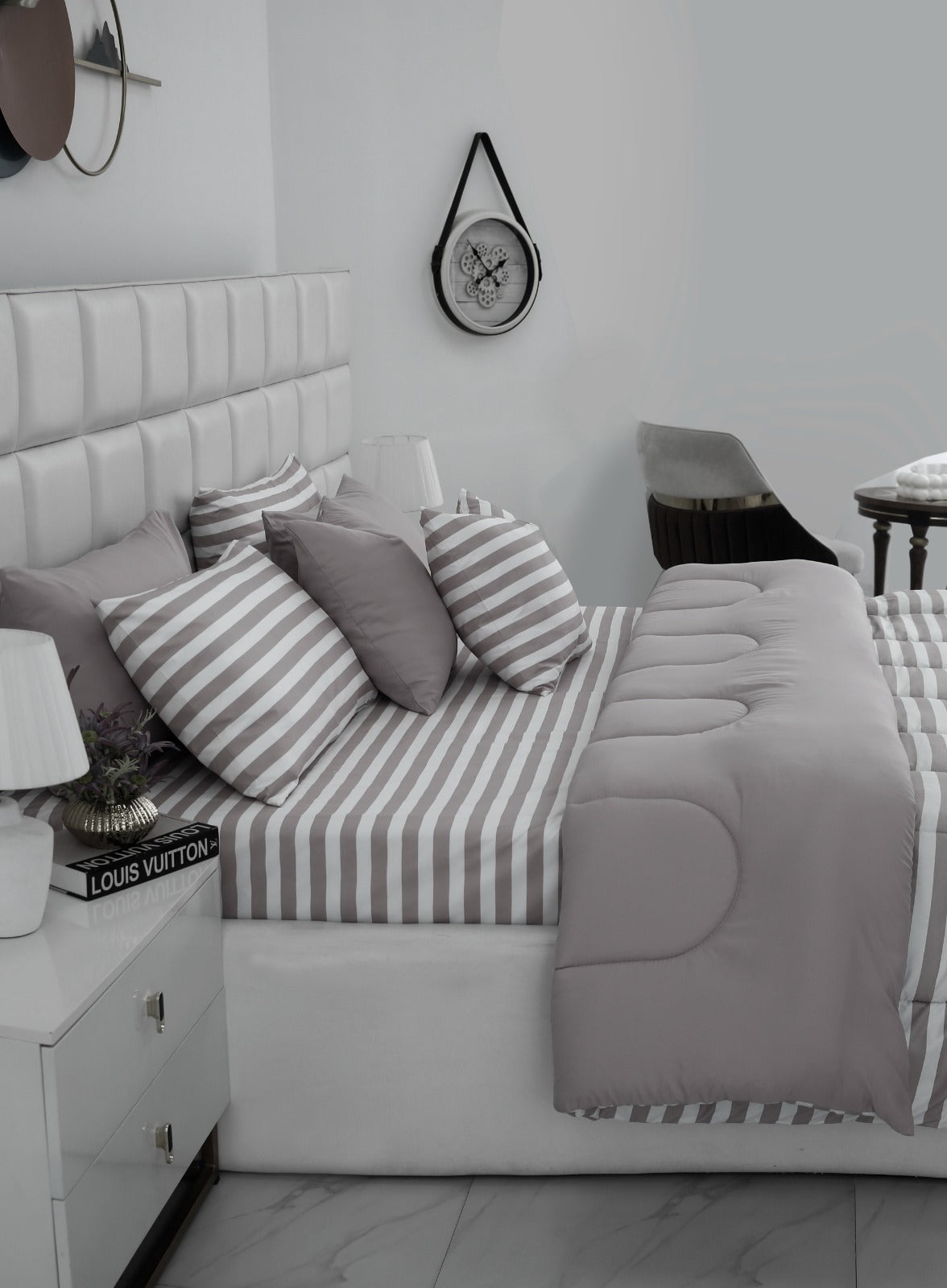 8 PCs Winter Razai Set- Beige Stripes