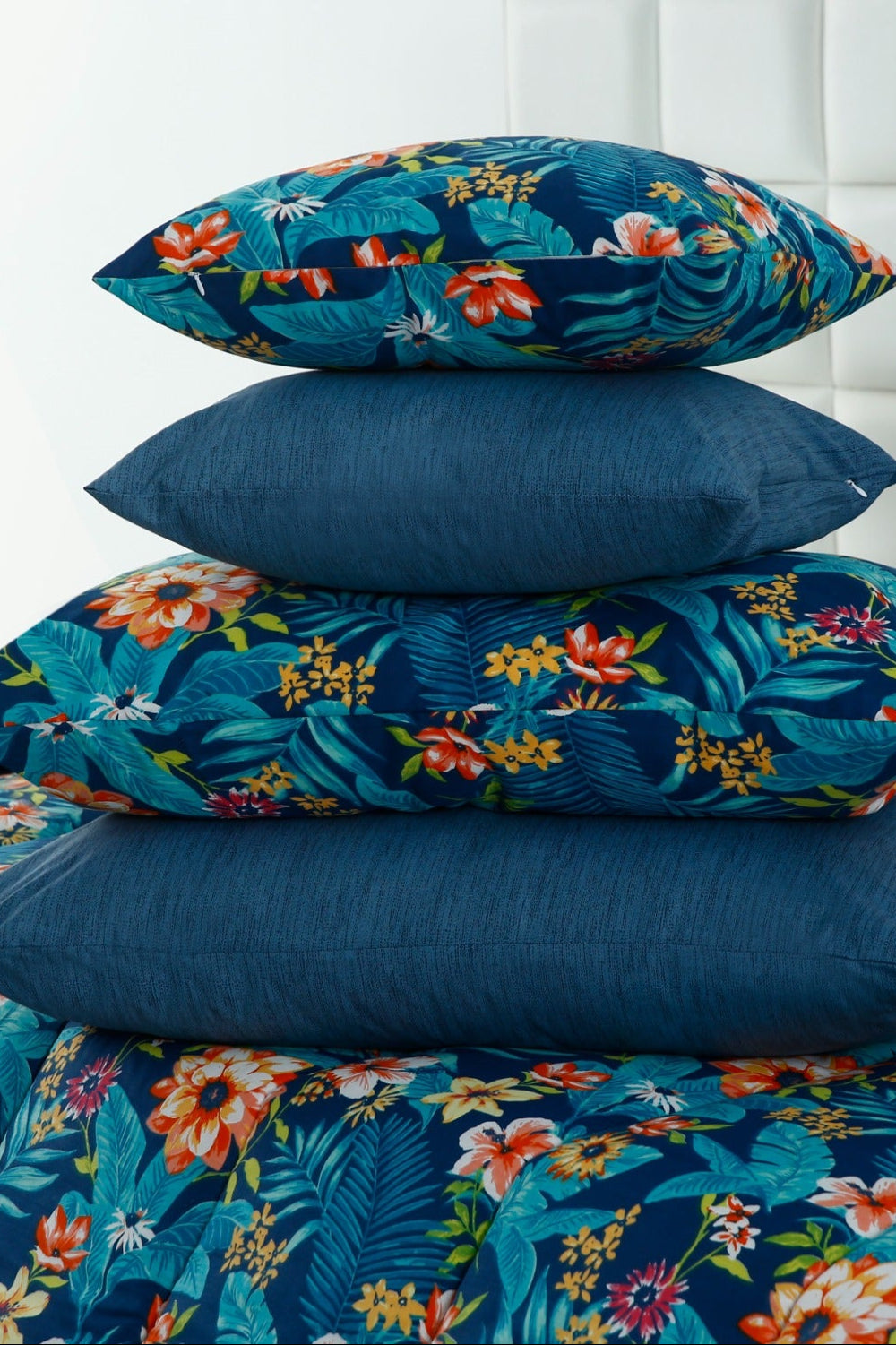8 PCs Premium Winter Razai Set- Tropical Tide Comforters Apricot