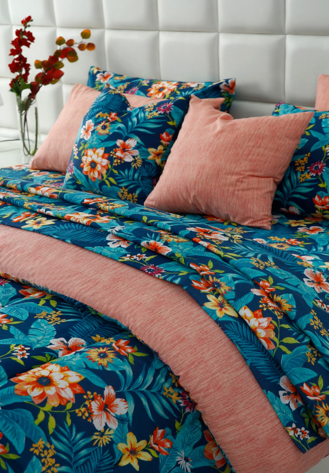 5 PCs Single Razai Set- Tropical Tide (With Pink Reverse) Comforters Apricot