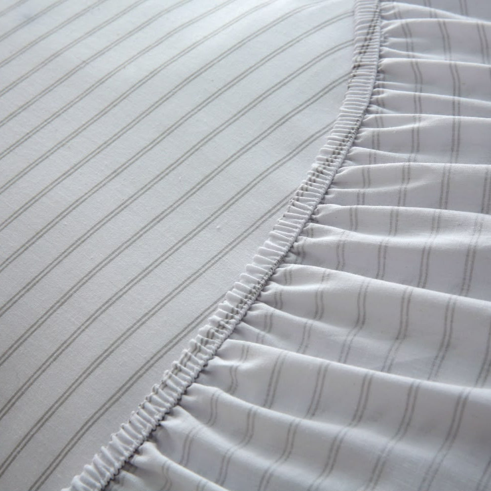 Fitted Bed Sheet- PFT0292
