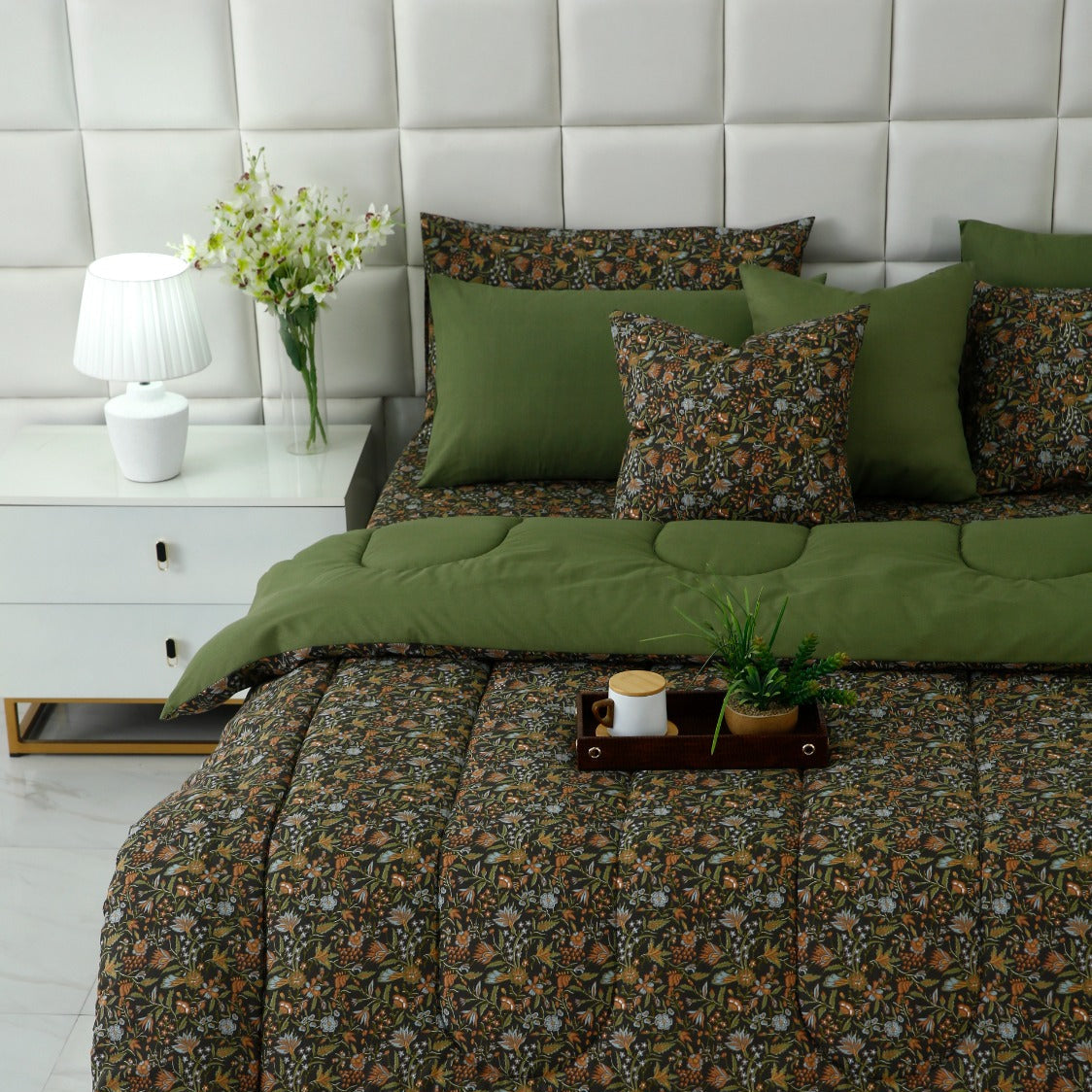 8 PCs Premium Winter Razai Set- Olive Grove